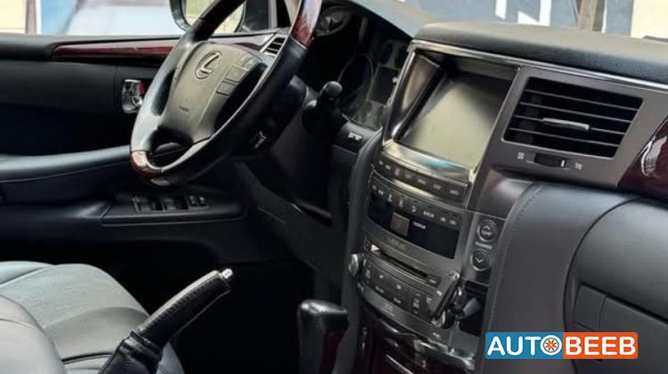 Lexus LX570 2009