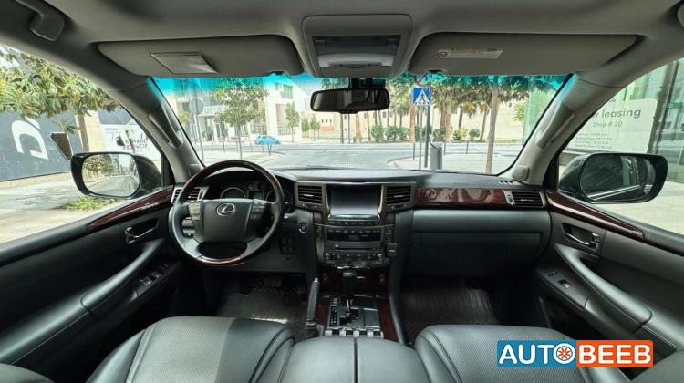 Lexus LX570 2009