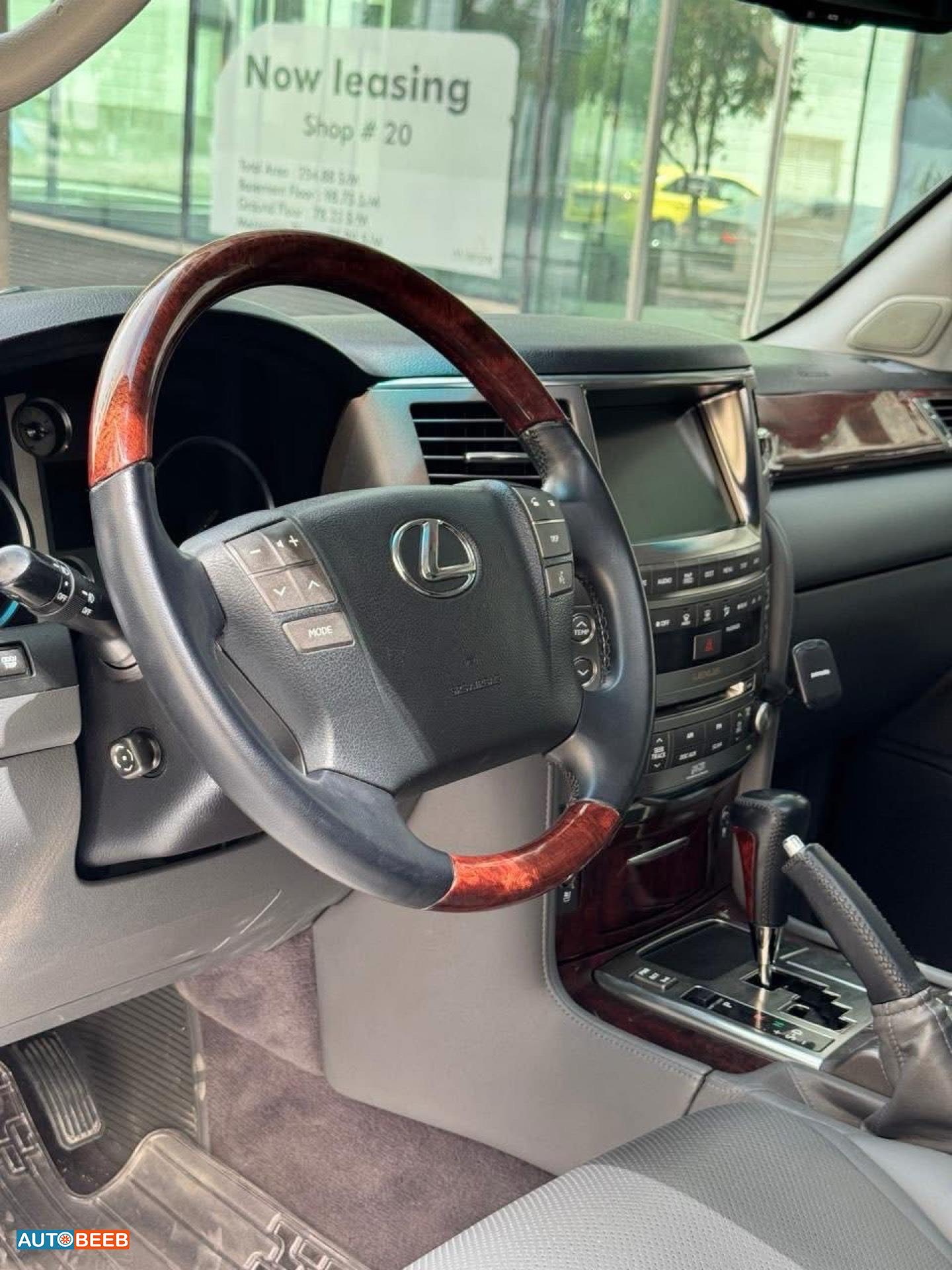 Lexus LX570 2009
