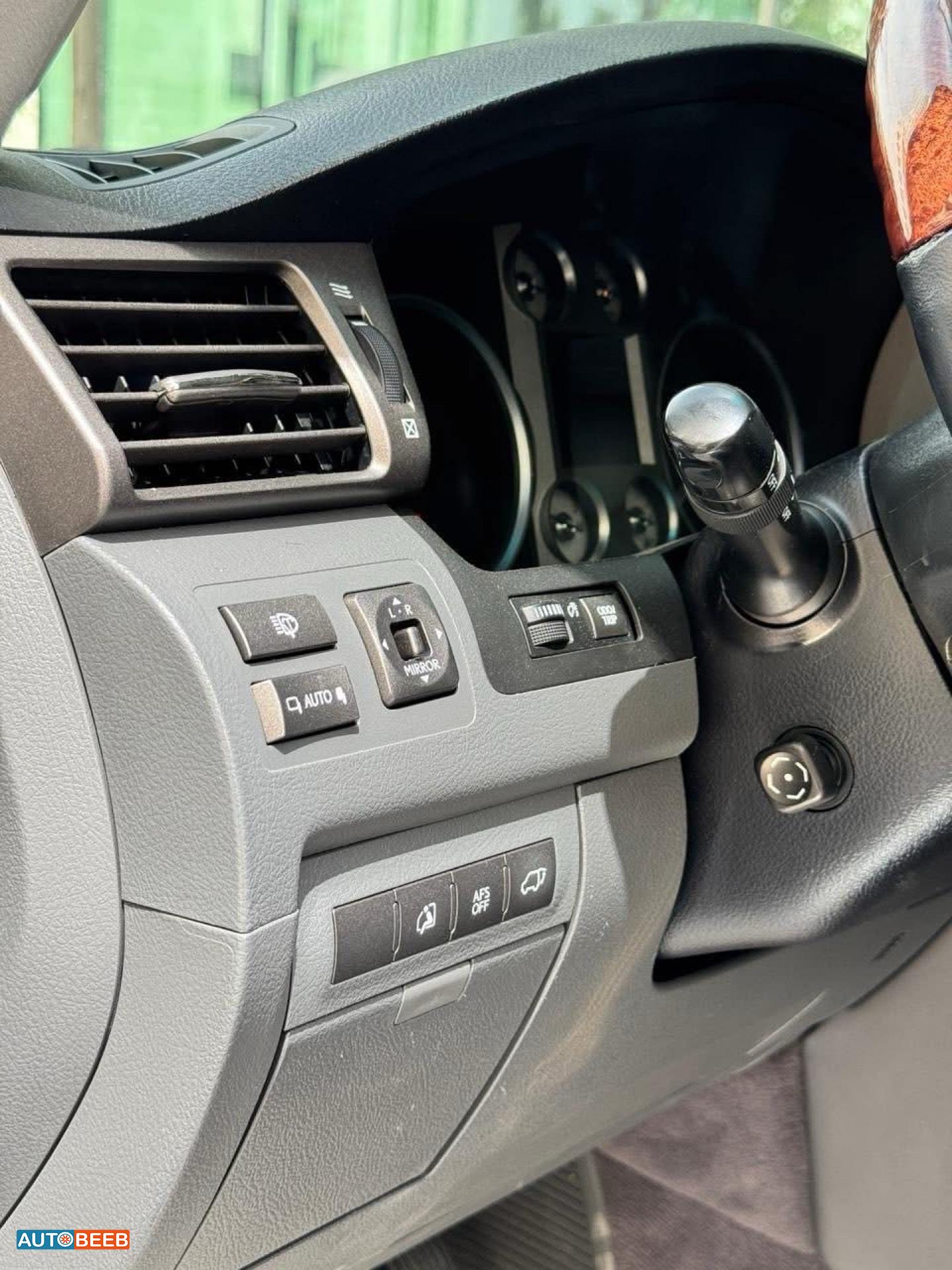 Lexus LX570 2009
