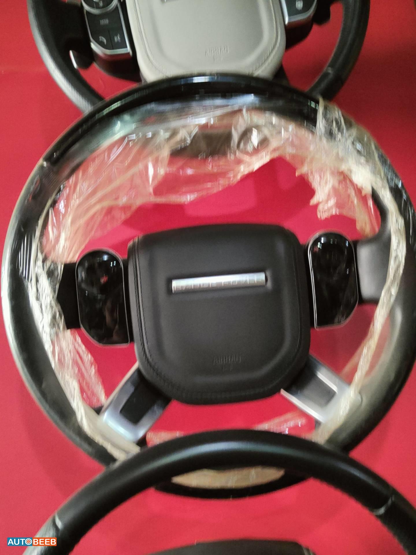 Cabin  Steering Wheel Land Rover Range Rover Vogue