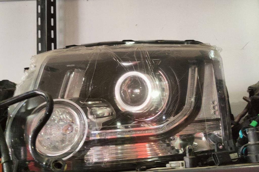 Lights Front light Land Rover LR4