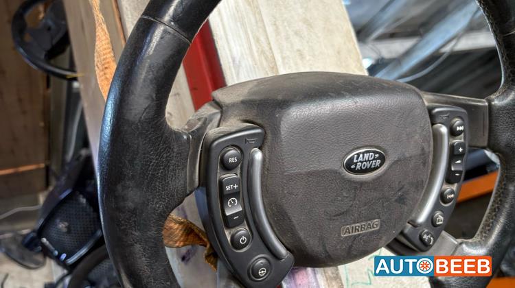 Cabin  Steering Wheel Land Rover Range Rover Vogue