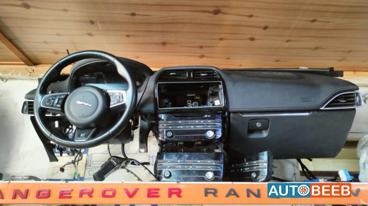 Cabin  Dashboard Jaguar F-Pace