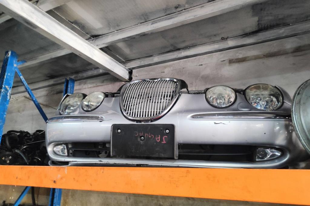 Body  Bumper Jaguar S-Type