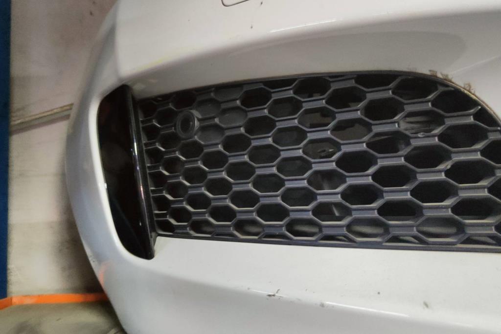 Body  Bumper Jaguar XE