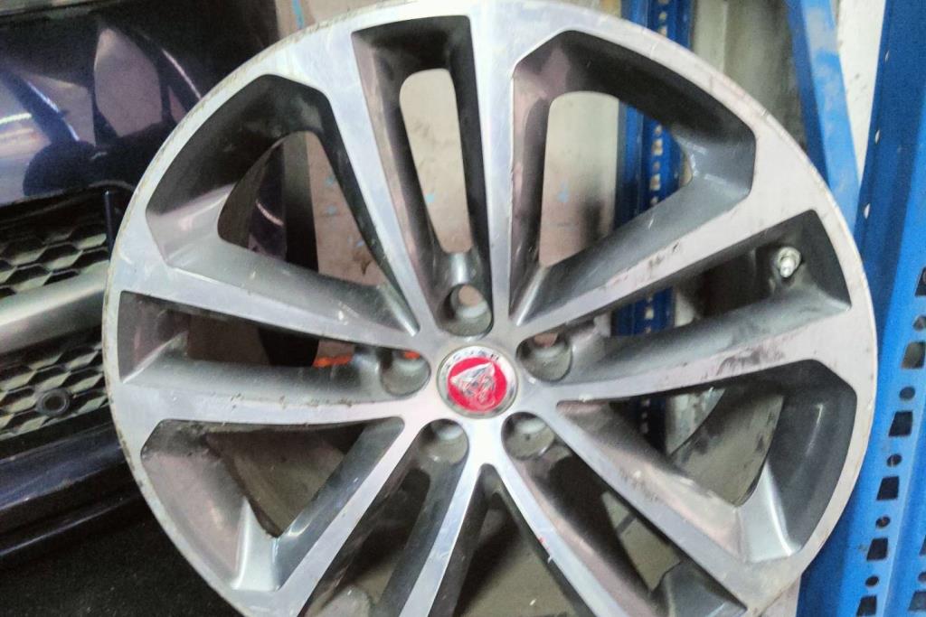 Wheel and Rims Rims Jaguar F-Pace