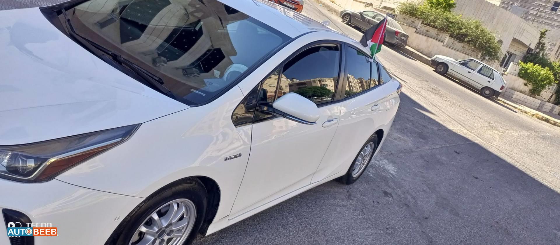 Toyota Prius 2019