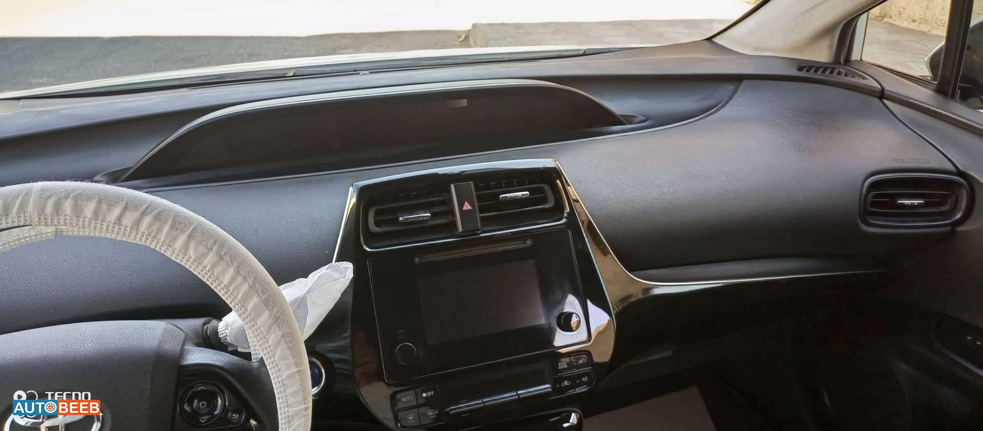 Toyota Prius 2019