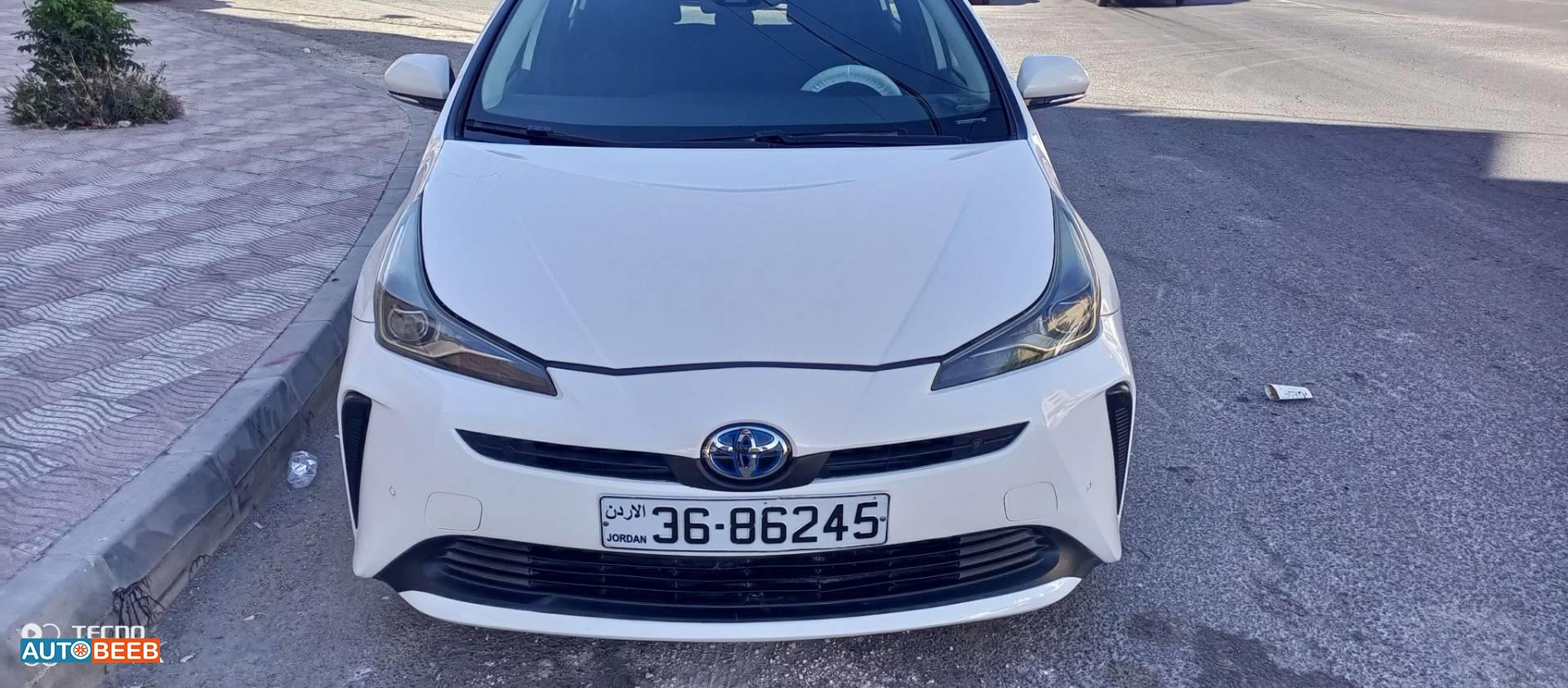 Toyota Prius 2019