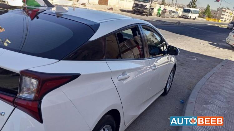 Toyota Prius 2019
