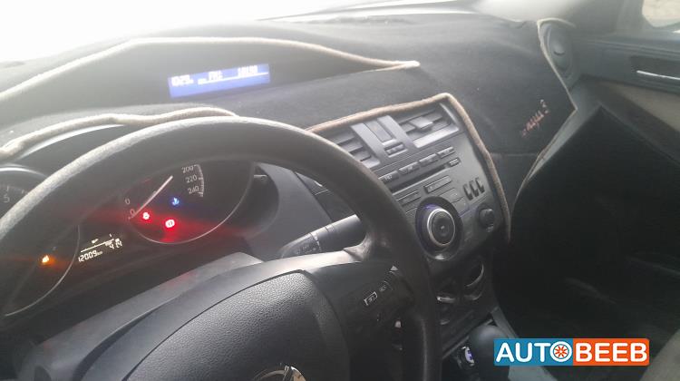 Mazda 3 2013
