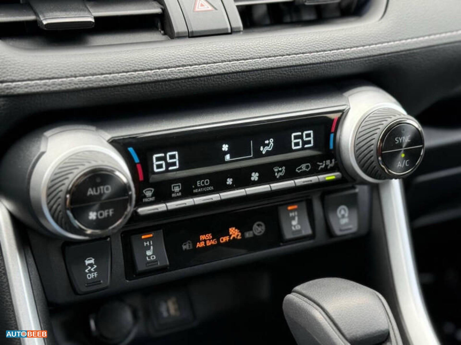 Toyota RAV4 2023