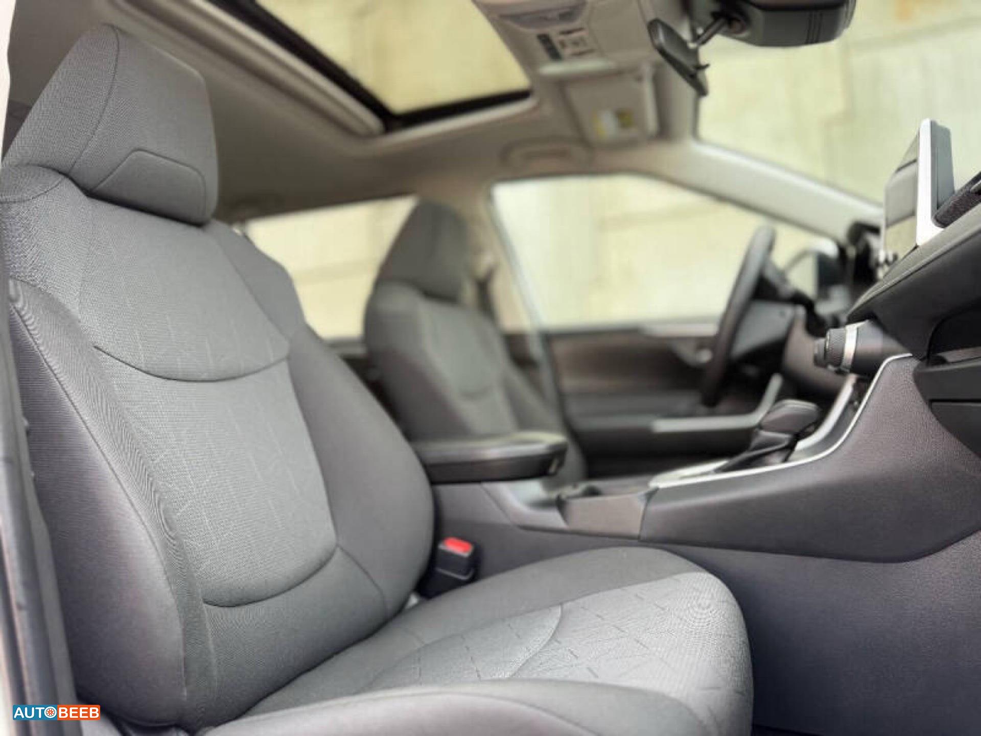 Toyota RAV4 2023