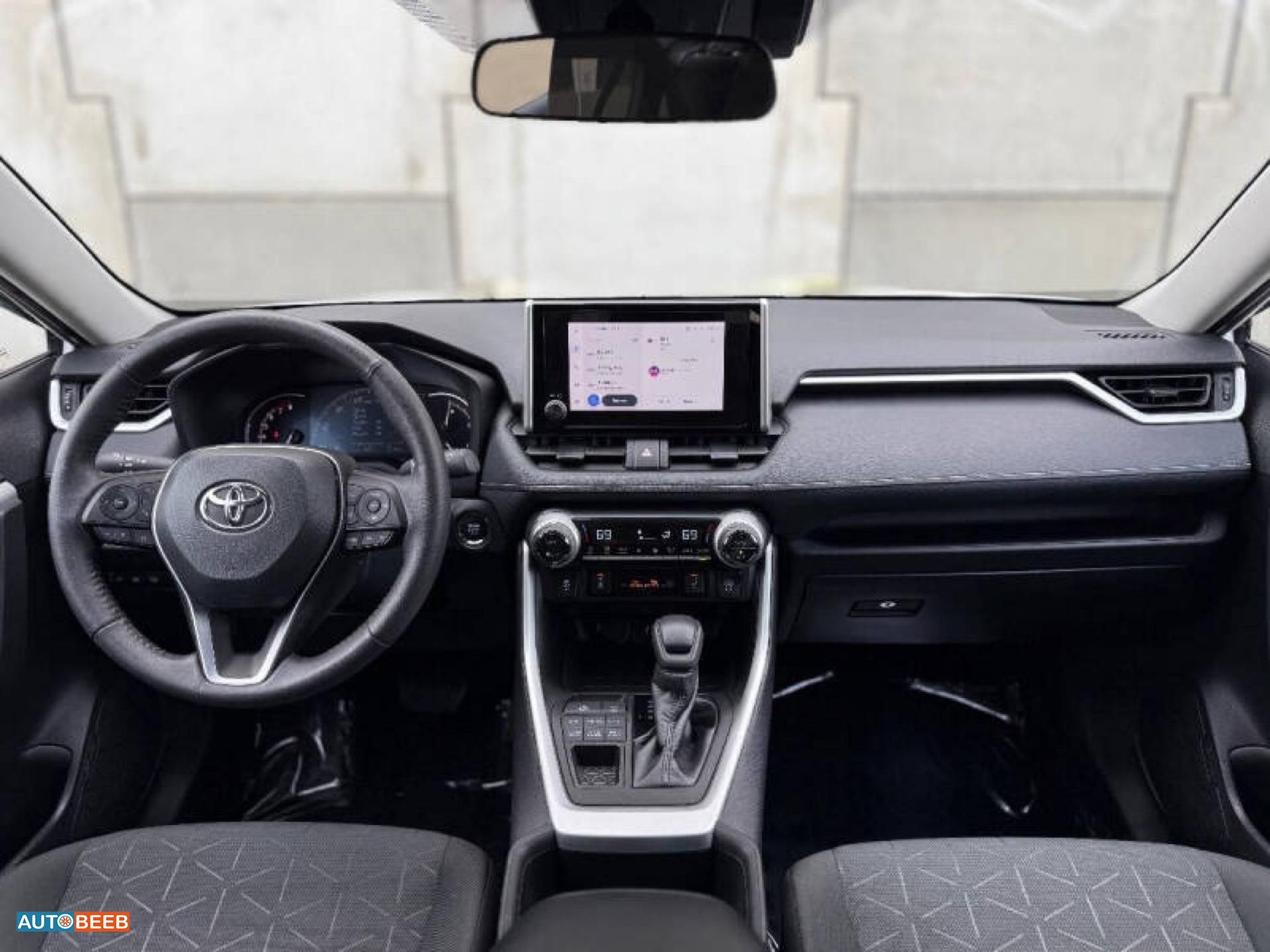 Toyota RAV4 2023