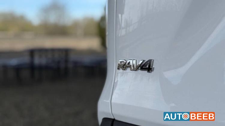 Toyota RAV4 2023