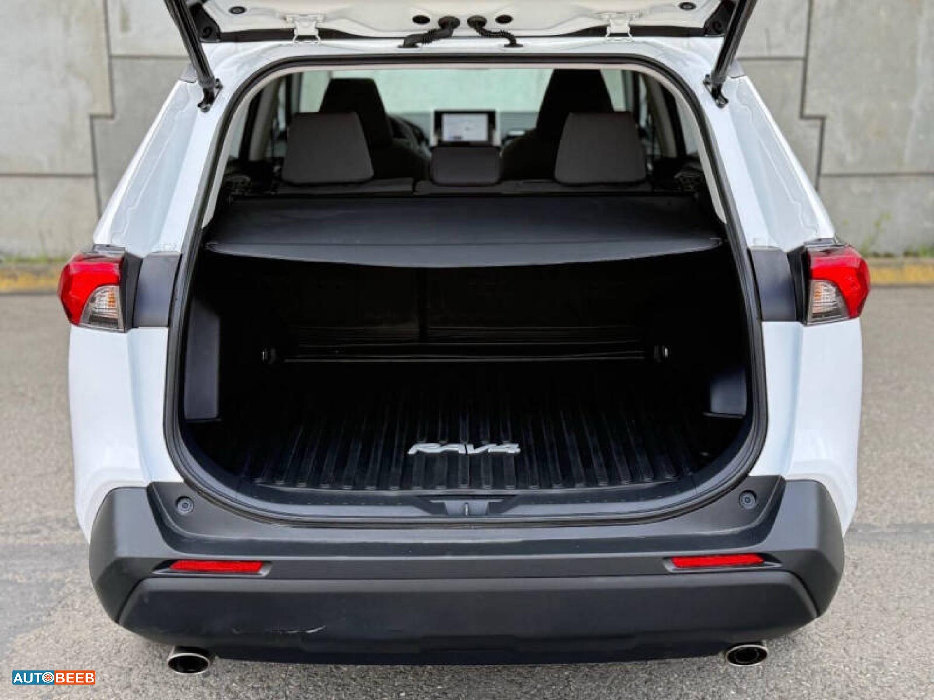 Toyota RAV4 2023