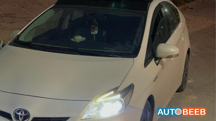 Toyota Prius 2012