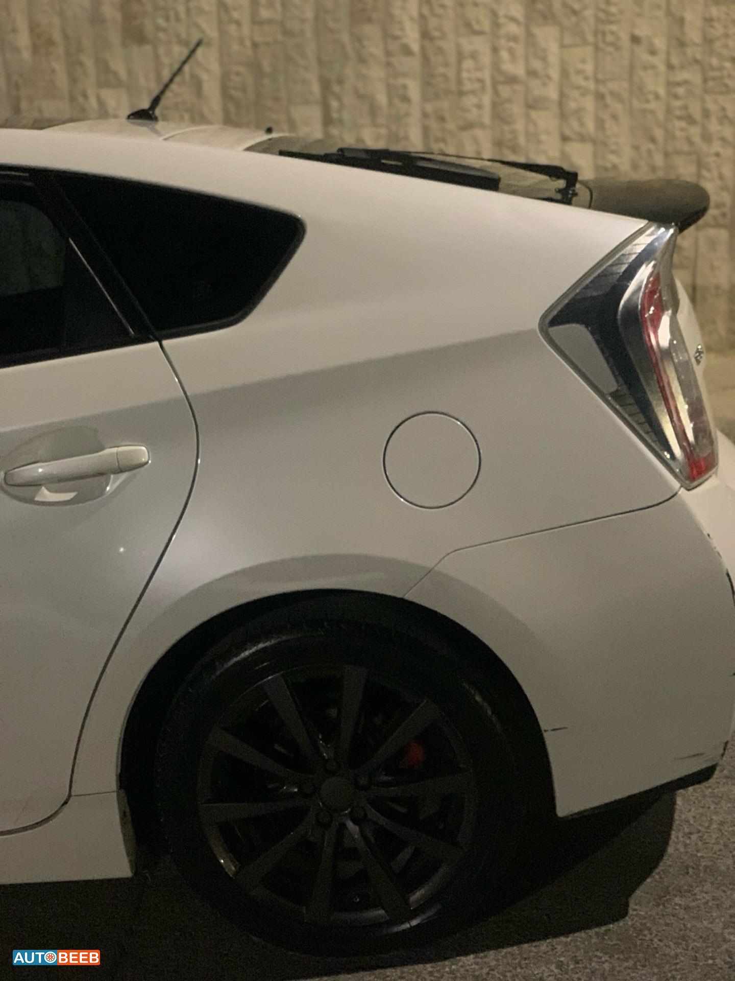 Toyota Prius 2012
