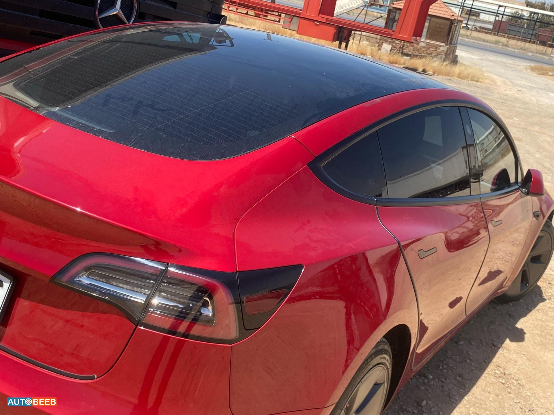 Tesla 3 2023