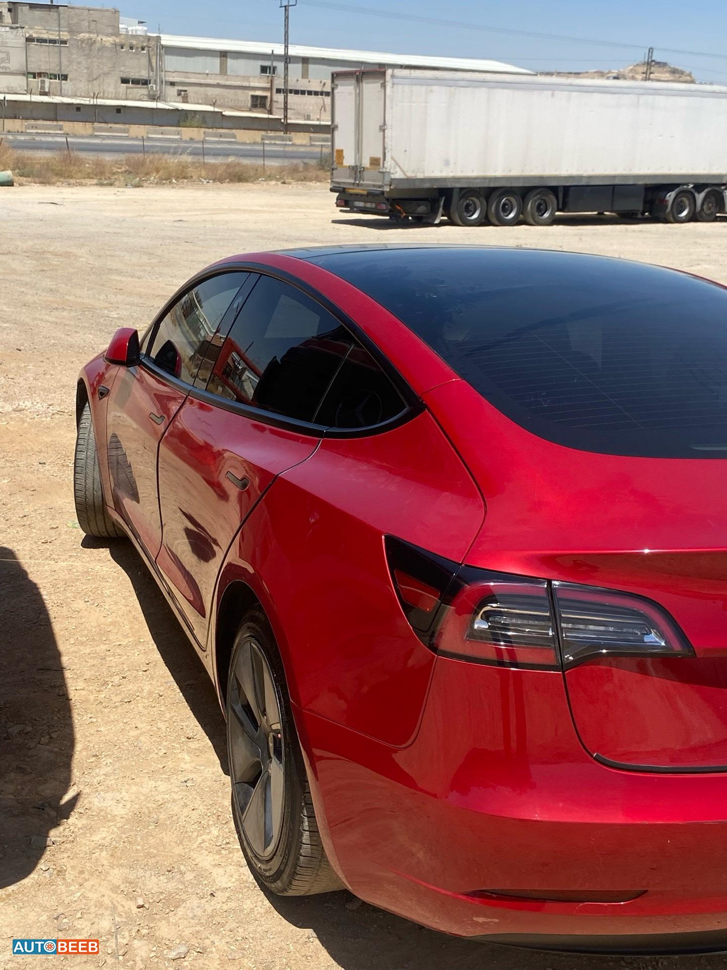 Tesla 3 2023