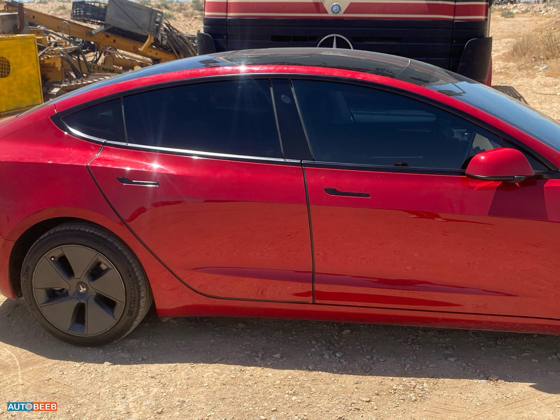 Tesla 3 2023