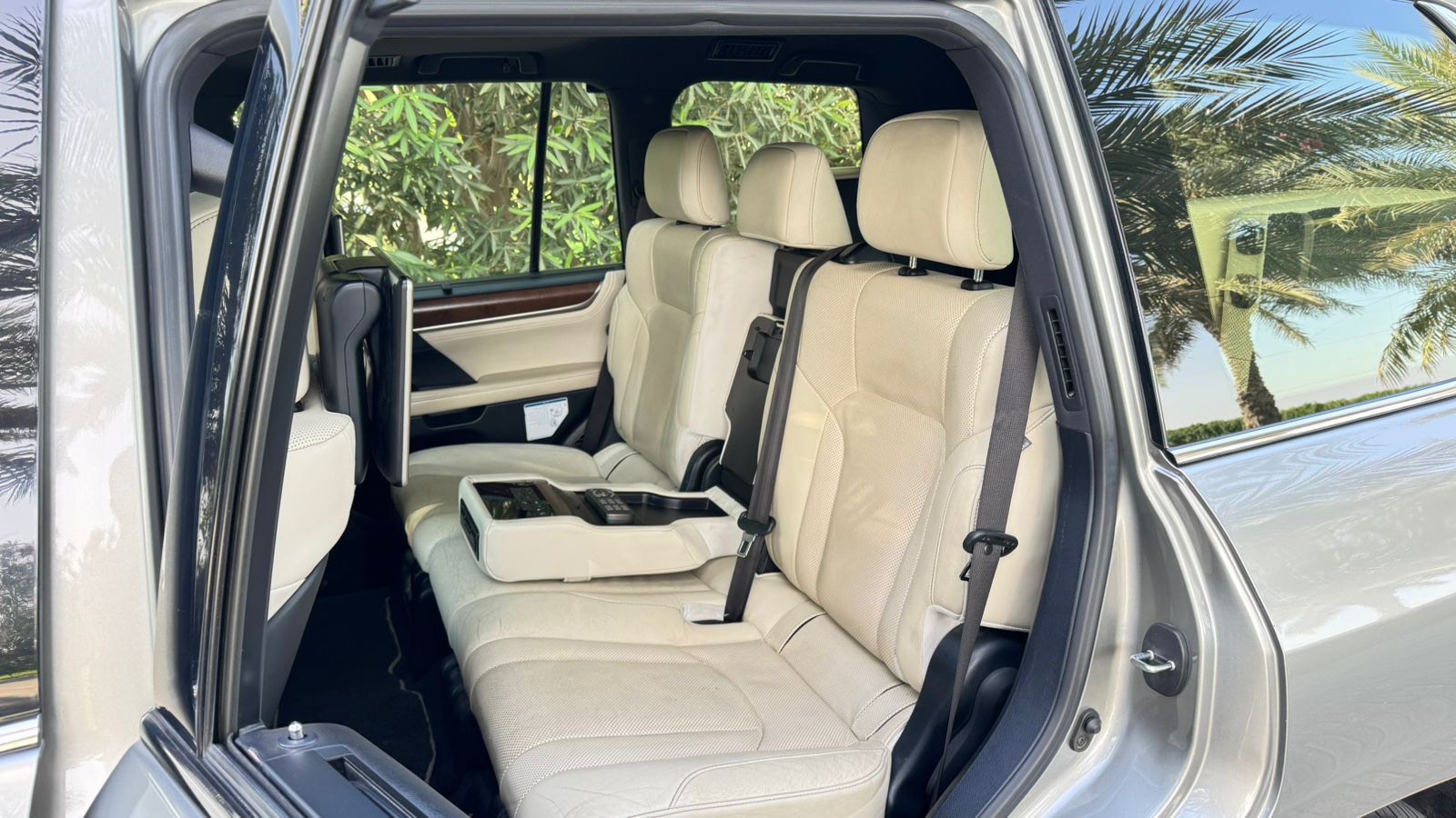 لكزس LX570 2018