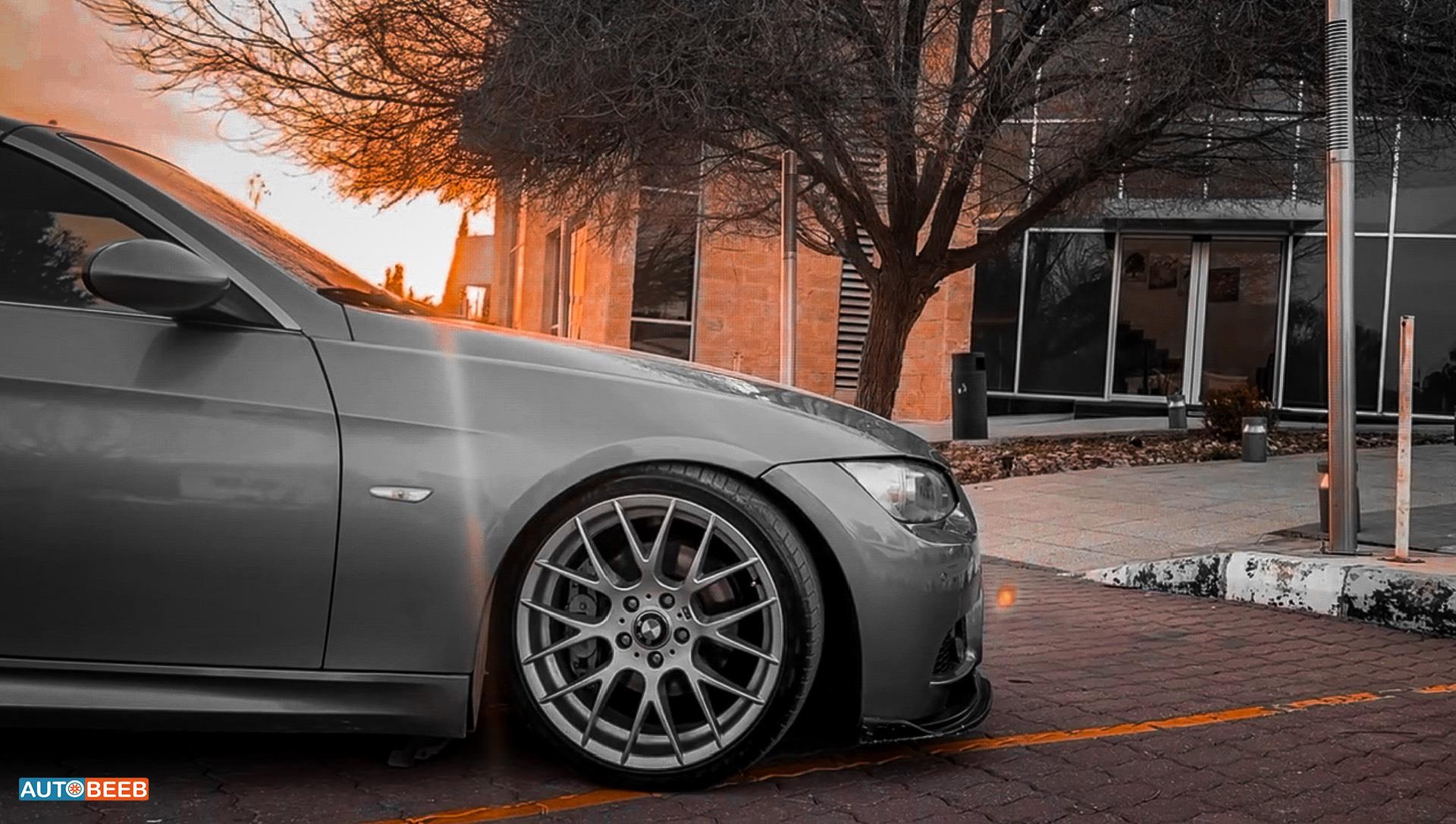 BMW 330 2008