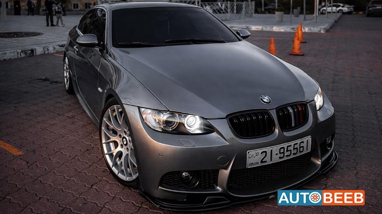 BMW 330 2008