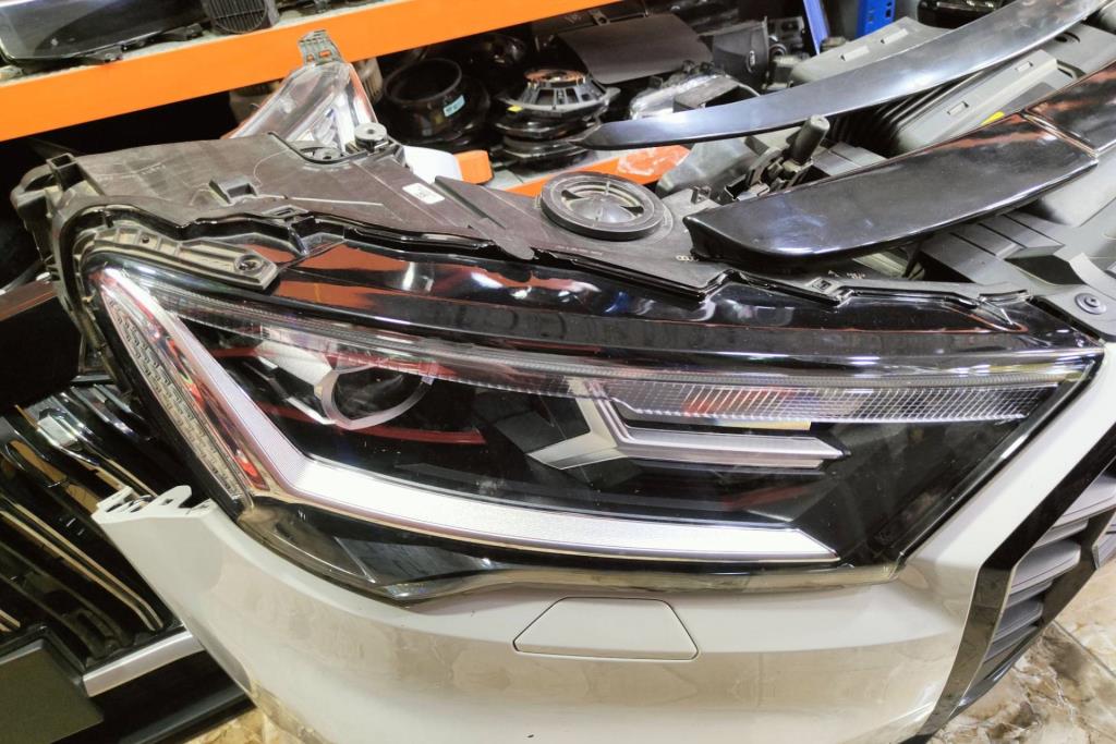 Lights Front light Audi Q7