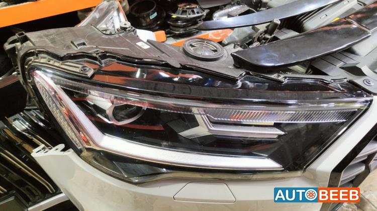 Lights Front light Audi Q7