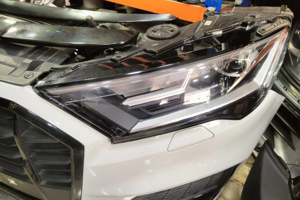 Lights Front light Audi Q7