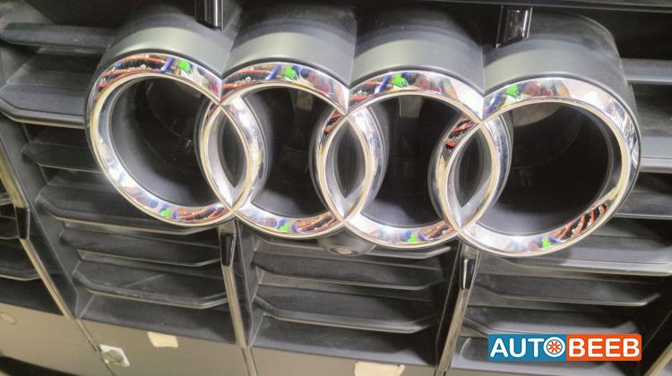 Body  Emblems Audi Q7