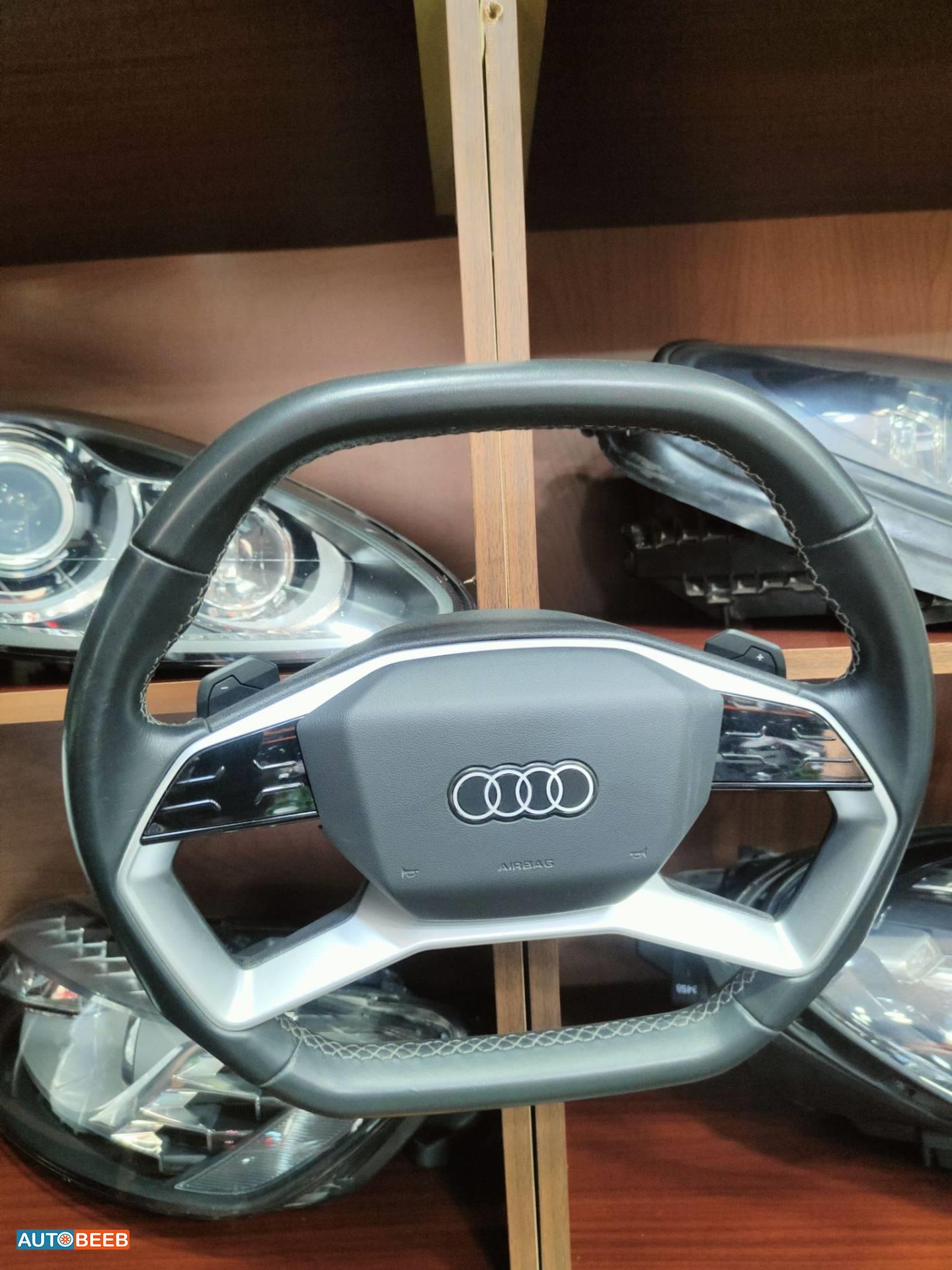 Cabin  Steering Wheel Audi Q4