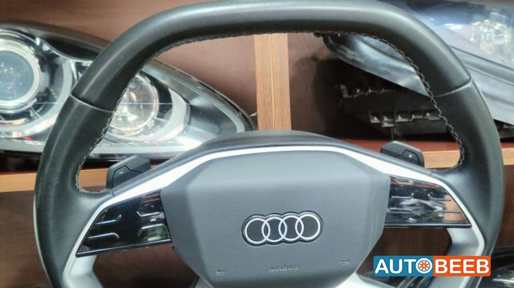 Cabin  Steering Wheel Audi Q4