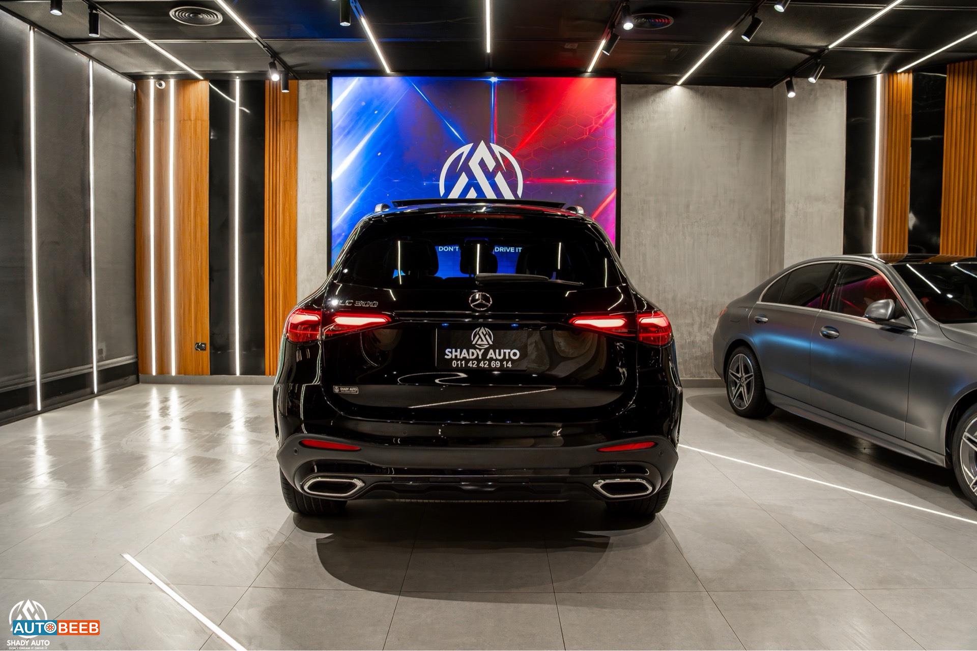 Mercedes Benz GLC300 2023