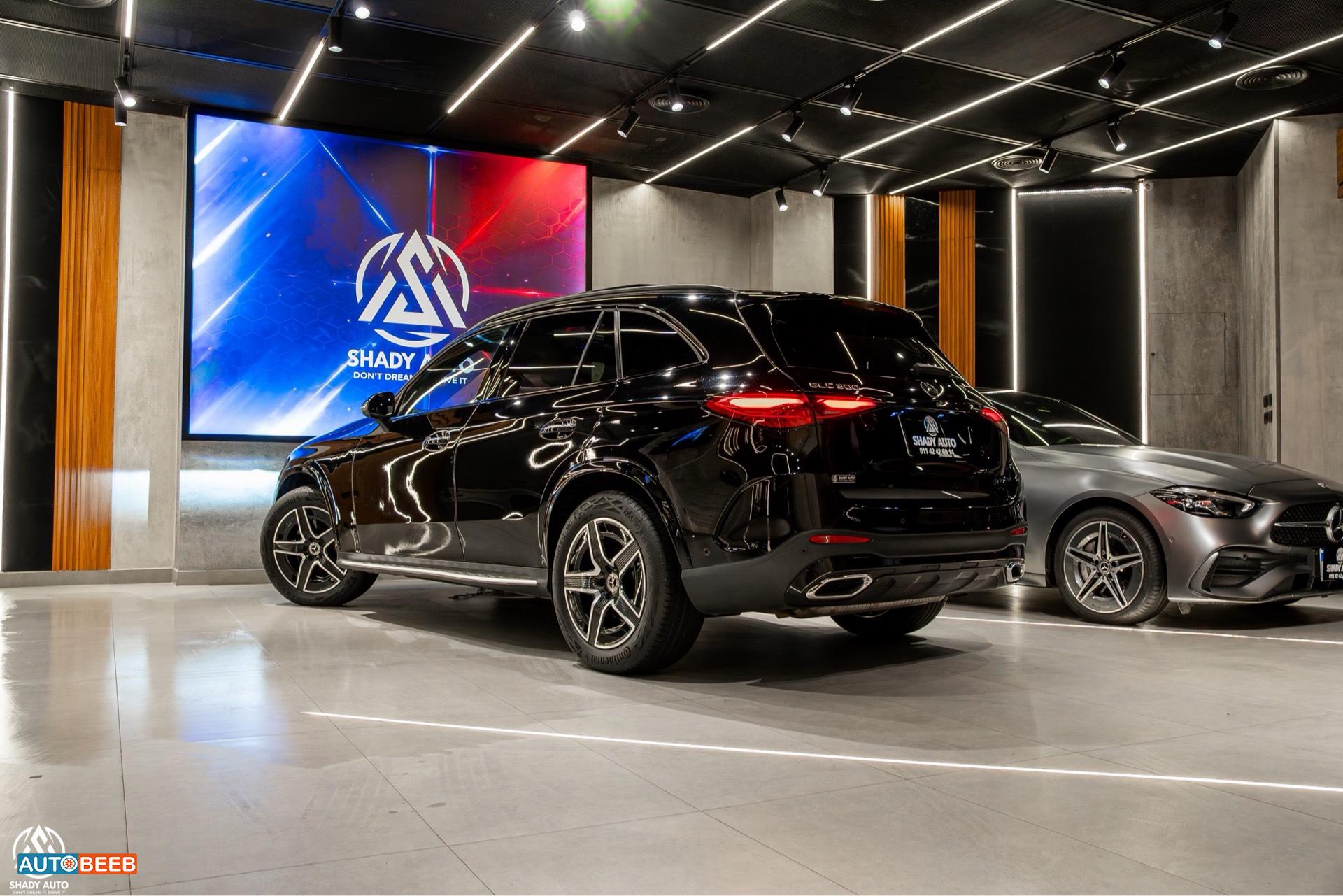 Mercedes Benz GLC300 2023