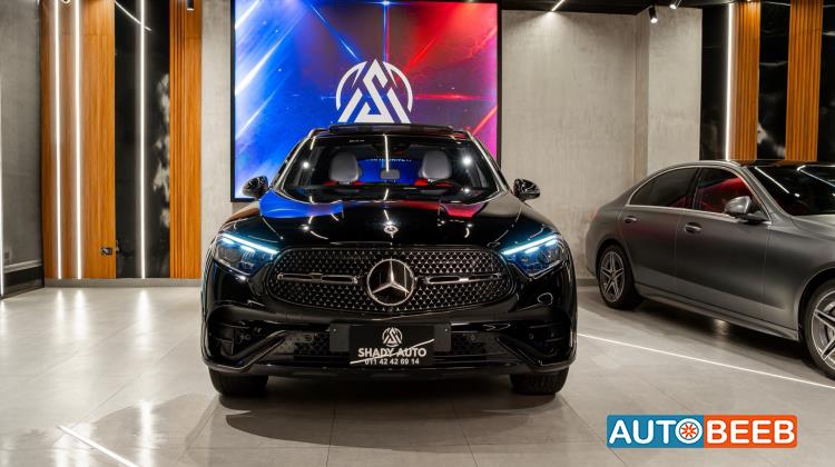 Mercedes Benz GLC300 2023