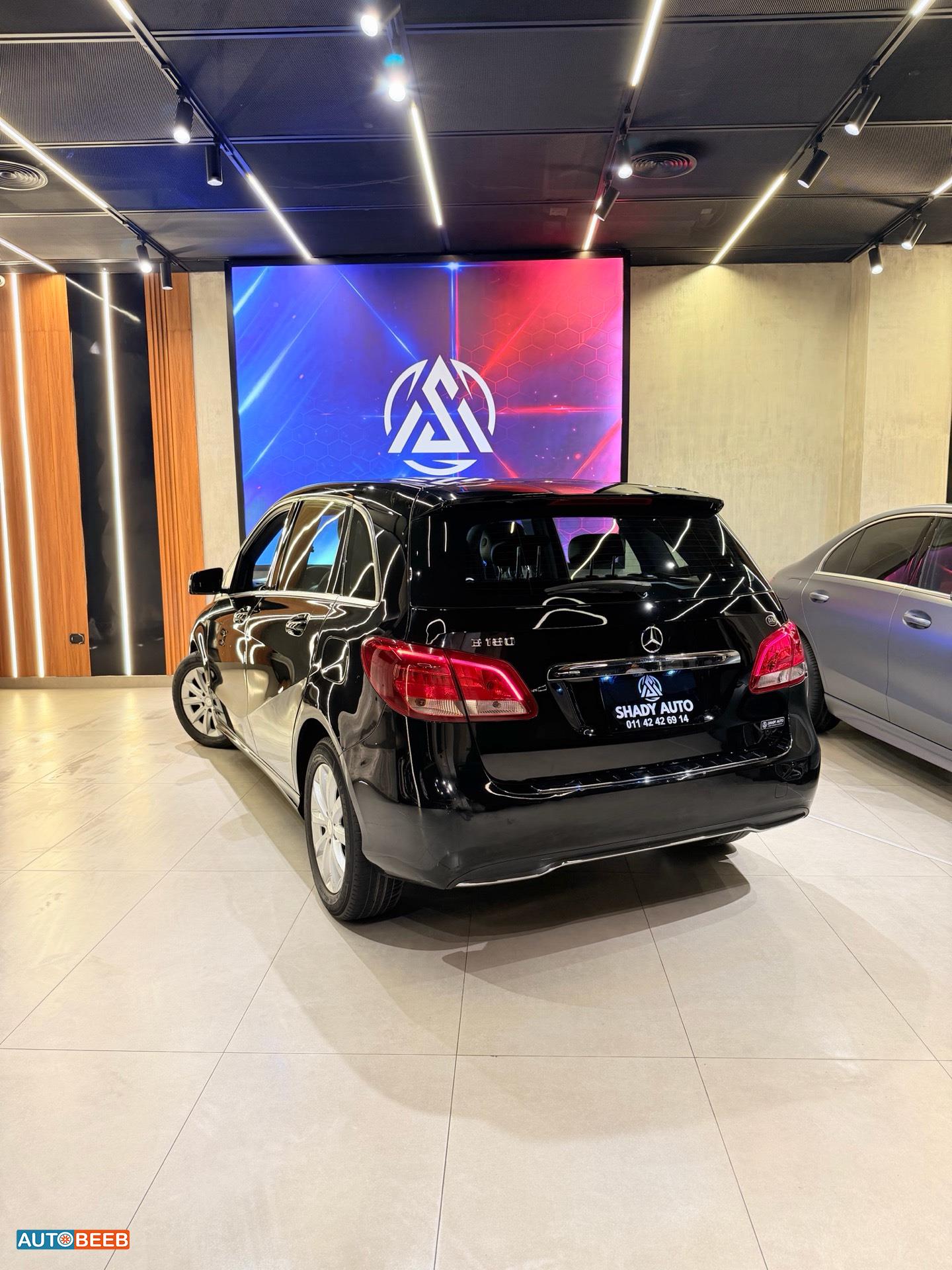 Mercedes Benz B180 2016