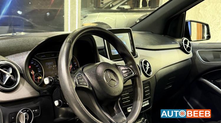 Mercedes Benz B180 2016