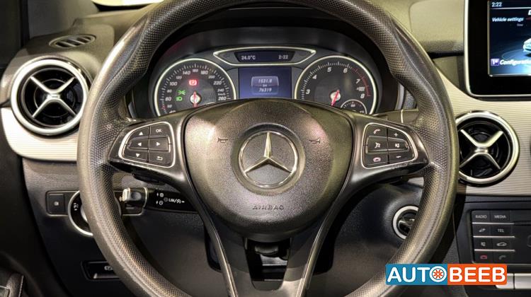 Mercedes Benz B180 2016