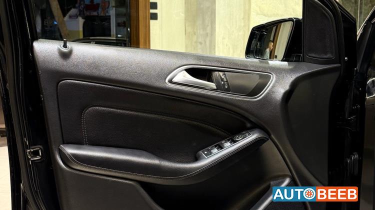Mercedes Benz B180 2016