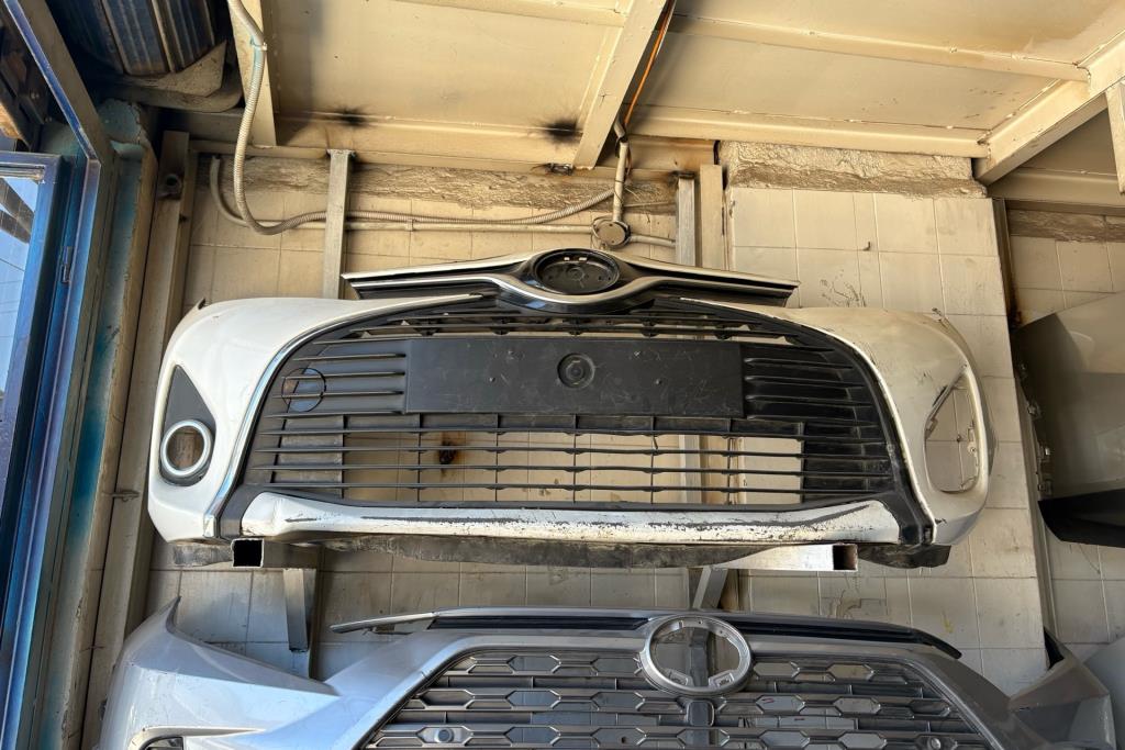 Body  Bumper Toyota Yaris