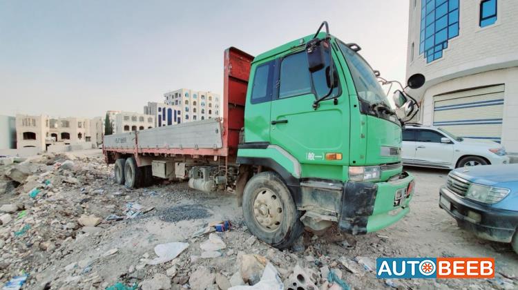 سطحة مع جوانب ايسوزو 2000