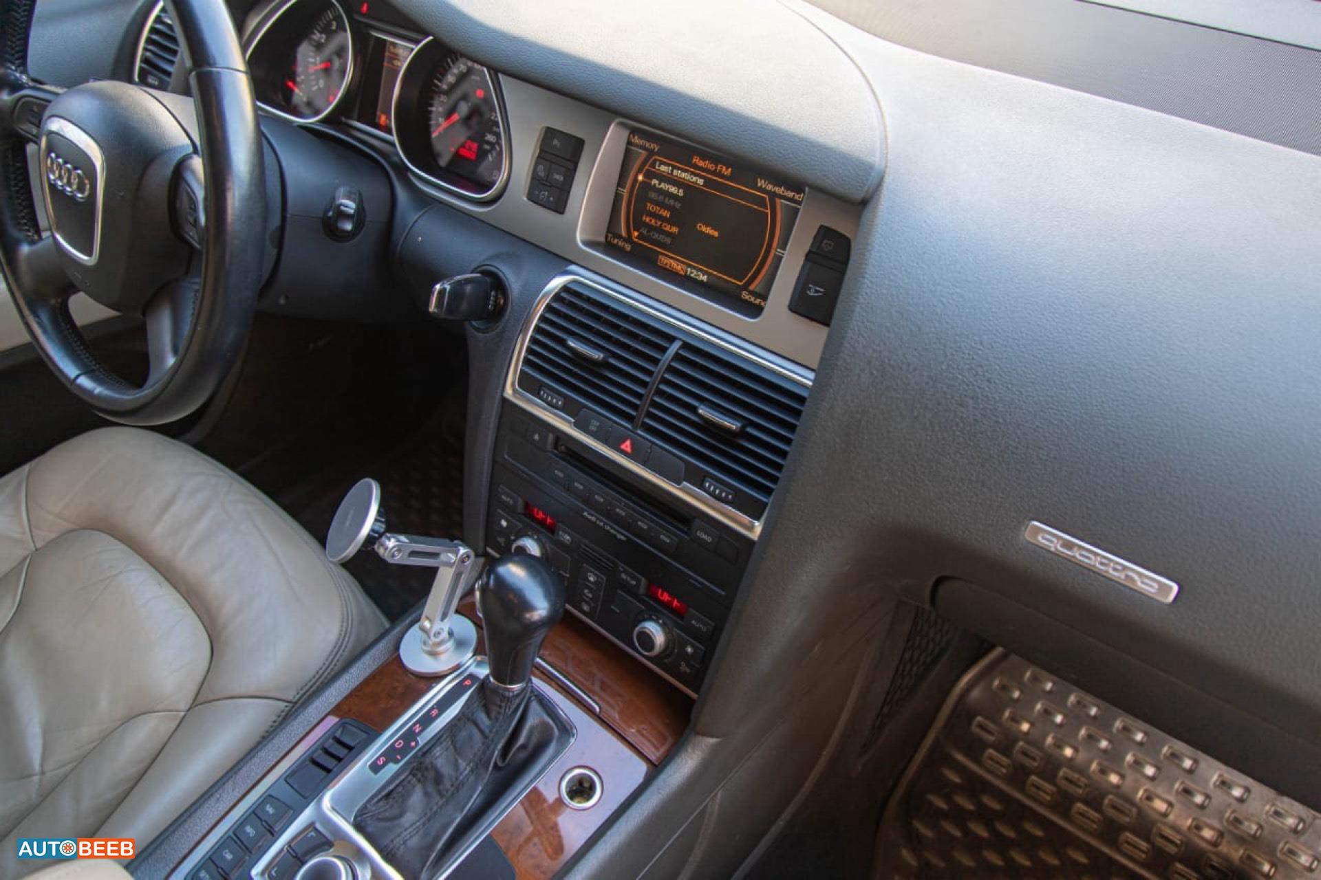 اودي Q7 2008