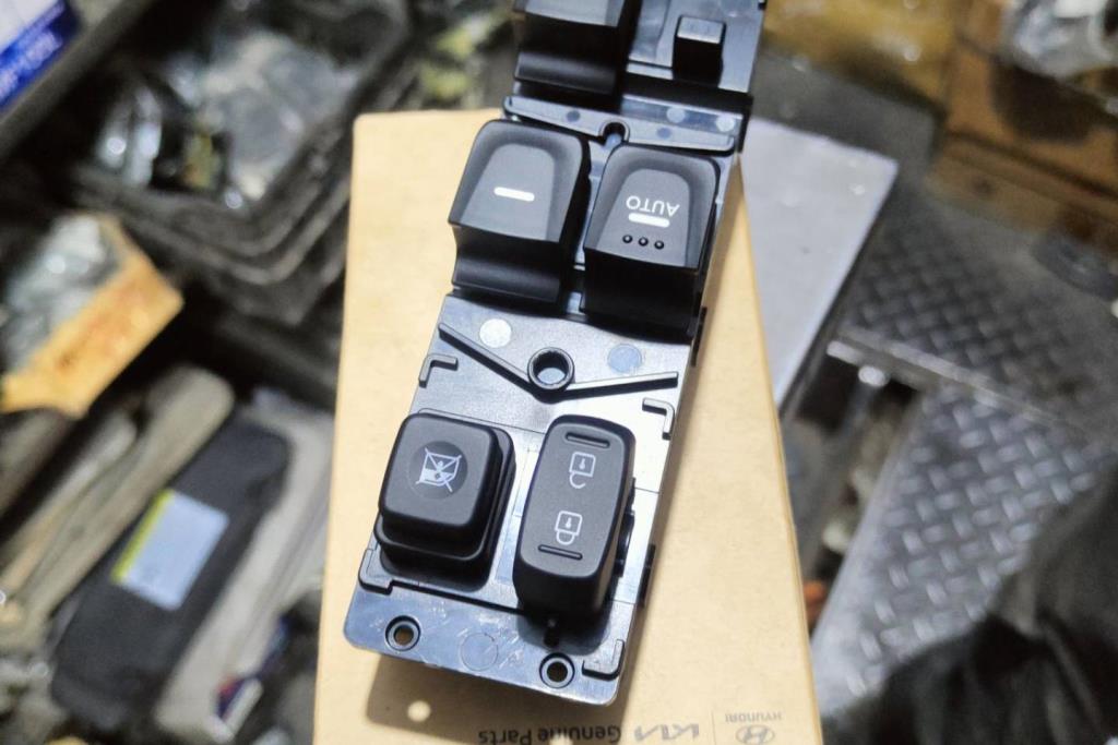 Cabin  Control buttons Hyundai Veloster