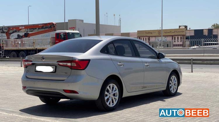 ام جي MG5 2023