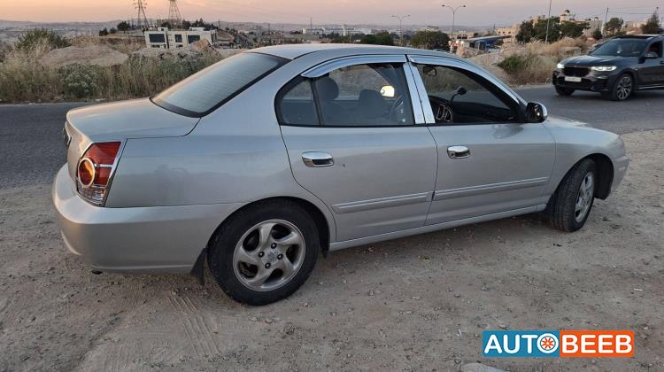 هيونداي افانتي 2004
