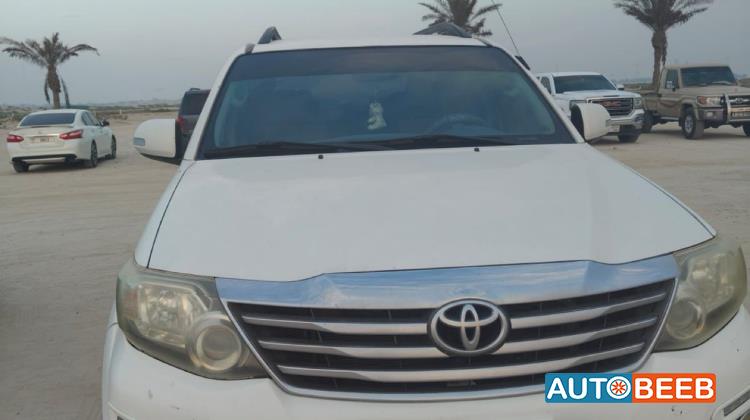 Toyota Fortuner 2015