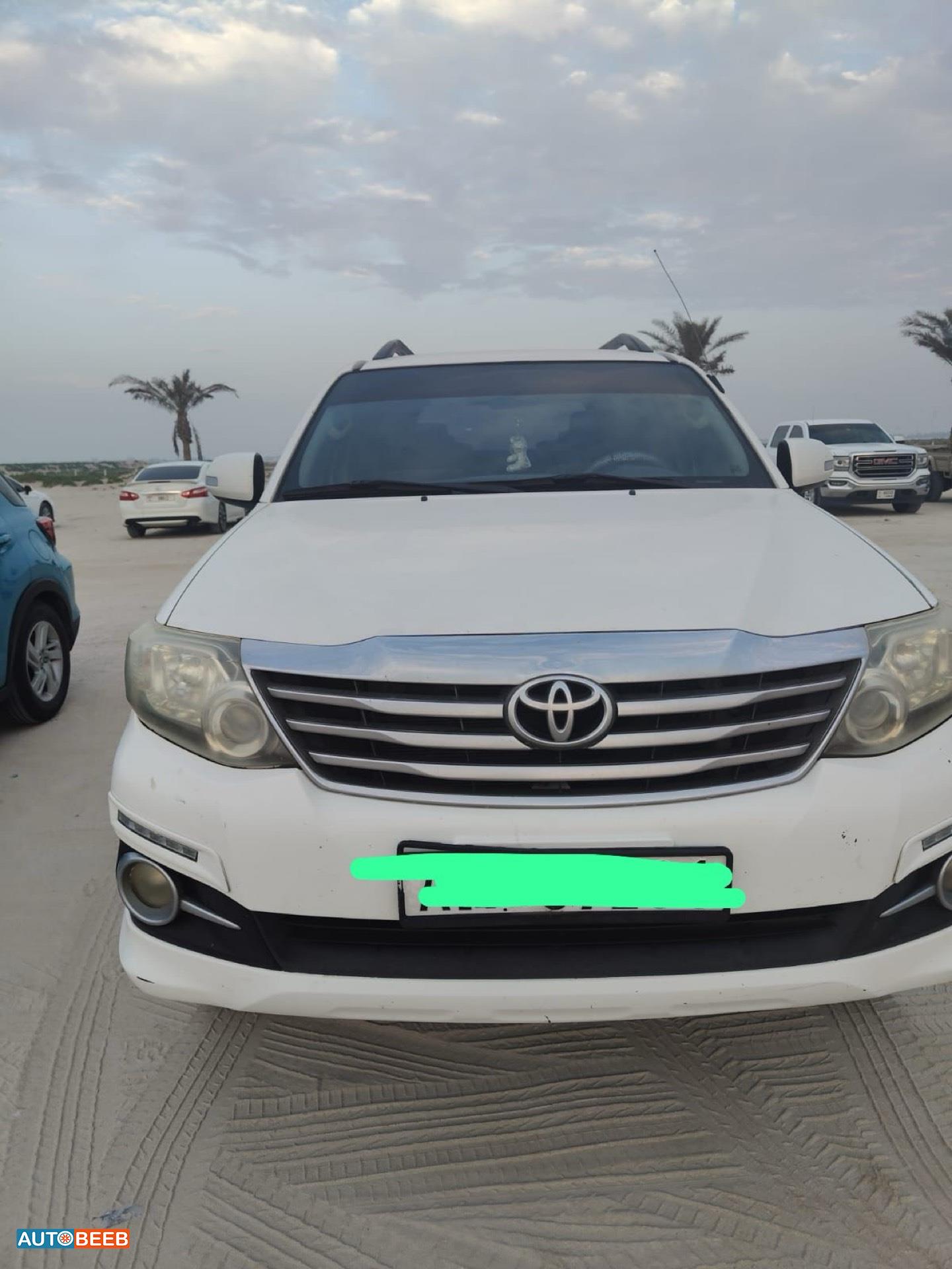 Toyota Fortuner 2015